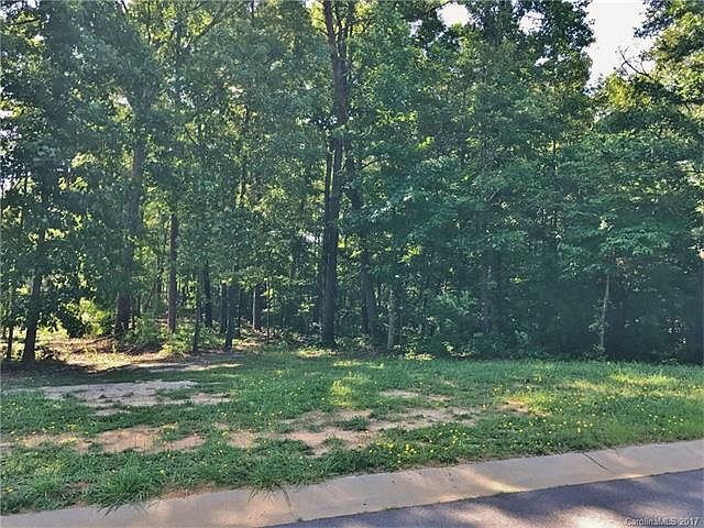 2nd image of 520 Medora Ln #86