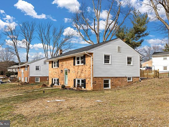2nd image of 6001 Calhoun Dr