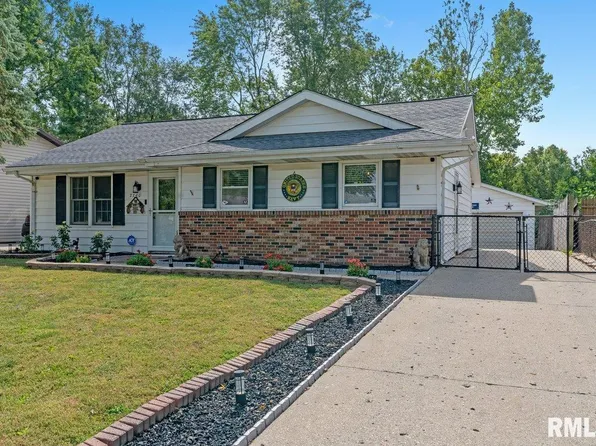 2740 Cardigan Dr, Springfield, IL 62702