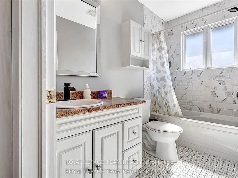 925 Moorvale St #UPPER — Photo 21