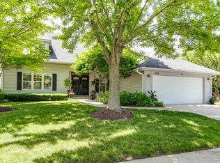 304 Southgate Dr, Vernon Hills, IL