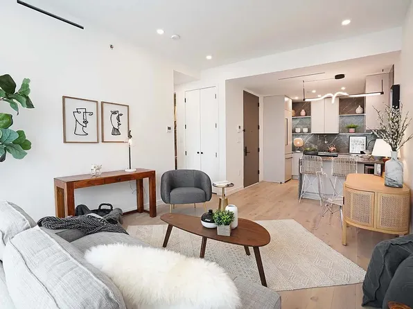 373 Palmetto Street image 8 of 12