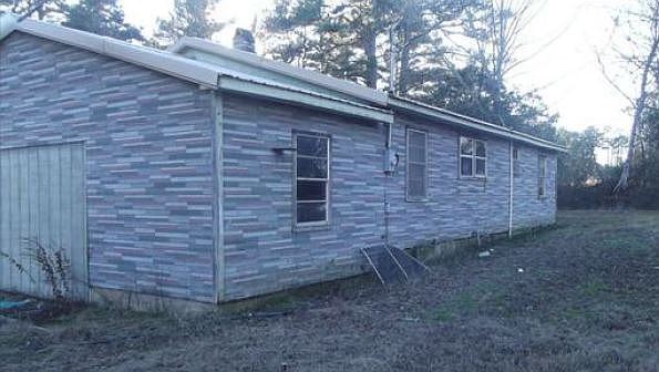2nd image of 1009 Lawrence Rd