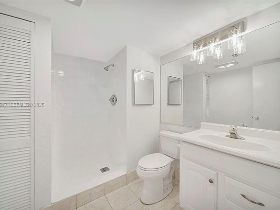 4th image of 2450 Deer Creek Country Club Blvd APT 109