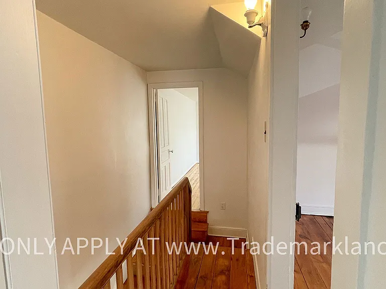 763 Manor St — Photo 4
