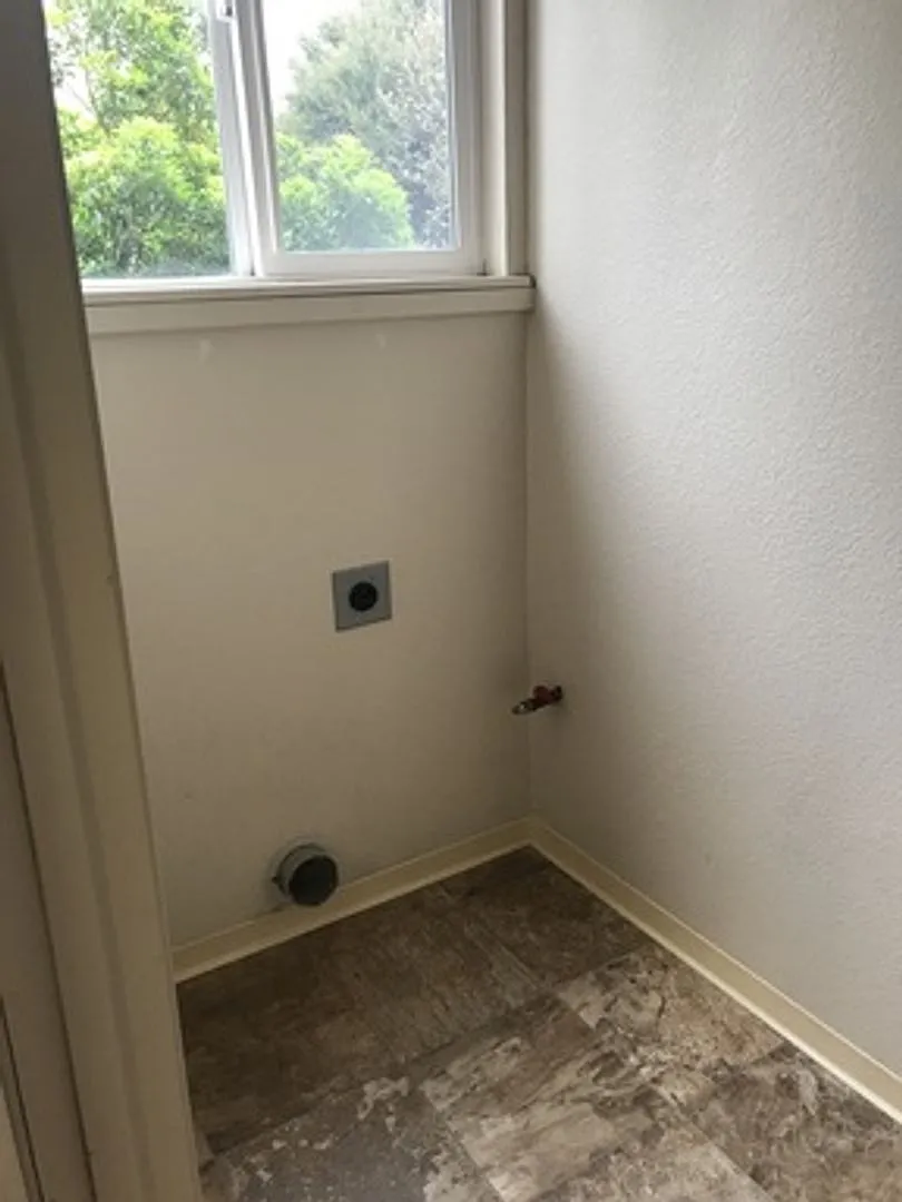1493lake — Photo 3