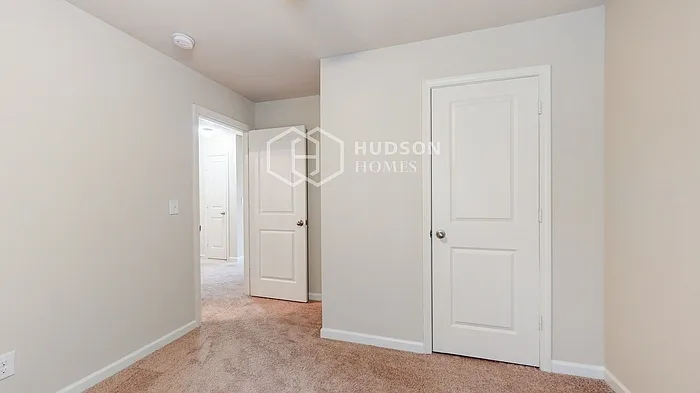 215 Scotland Dr — Photo 21