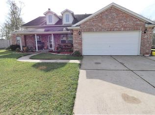1702 Caroline Ave, Cove, TX 77523
