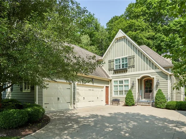 213 Provence Point, Akron, OH 44333