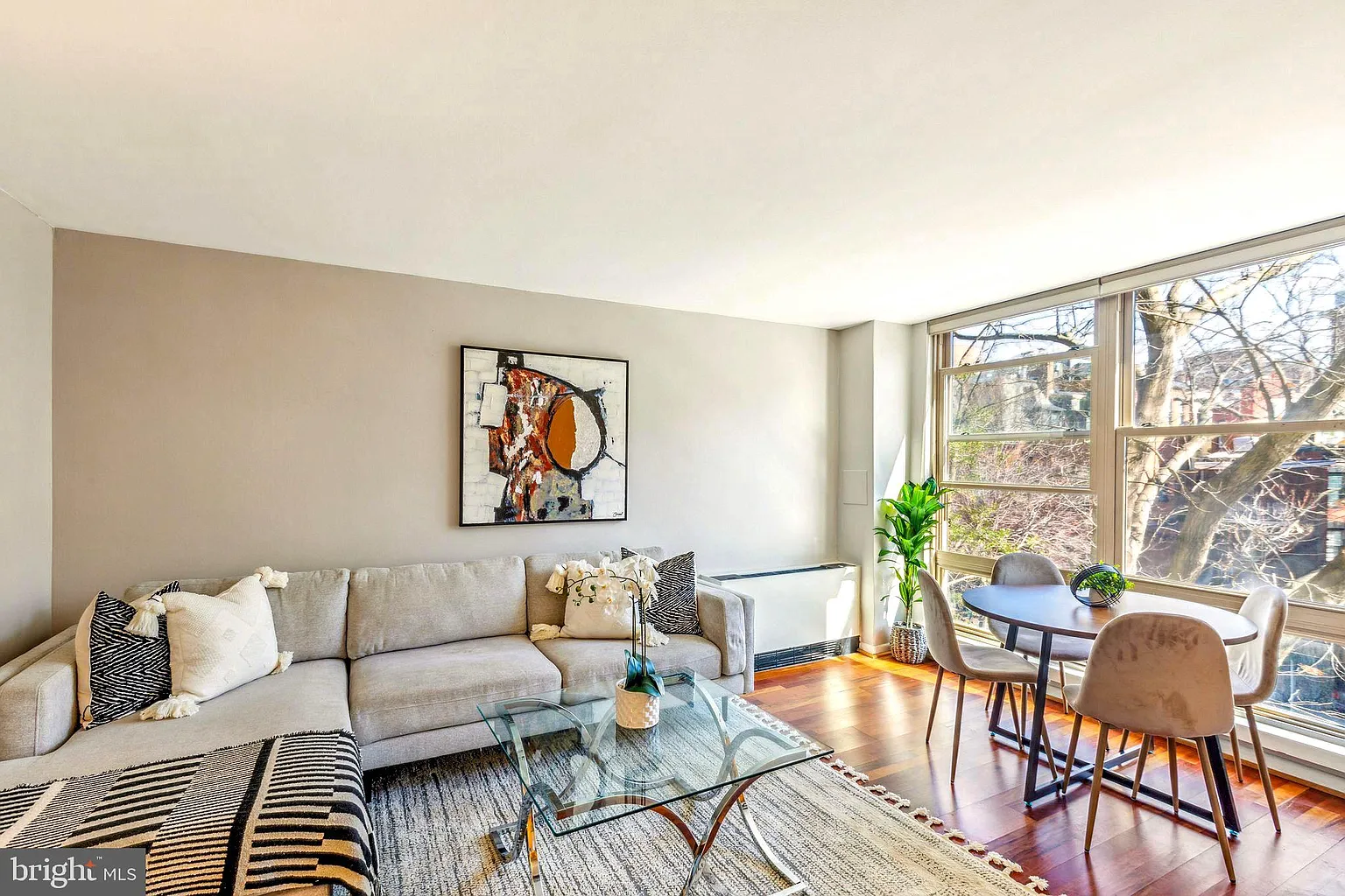 1260 21st St NW APT 413 photo 1