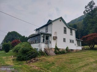 619 Farwell Ave, Renovo, PA 17764