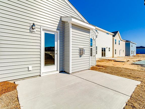 5th image of 3056 Hallsdale Dr