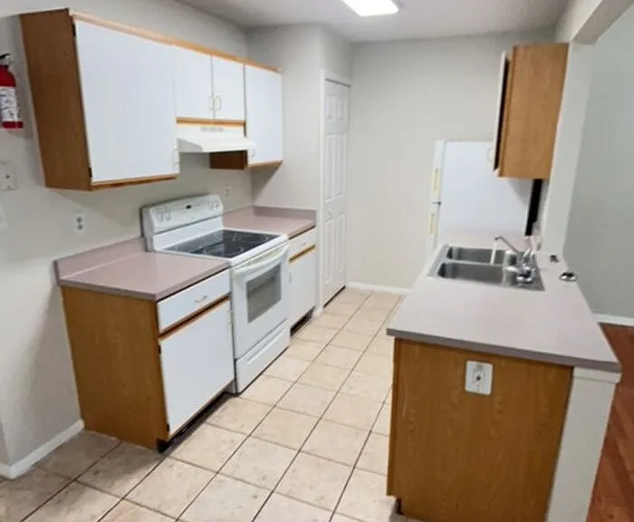 5126 Cynthia Dr — Photo 6