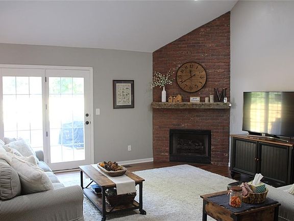 5th image of 2772 E Beechwood Trl