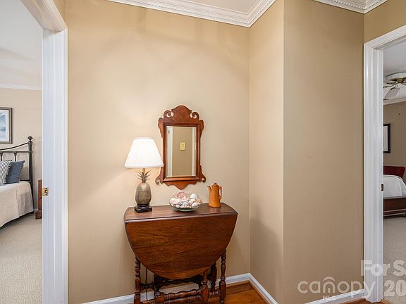 4th image of 1678A Union Rd #A