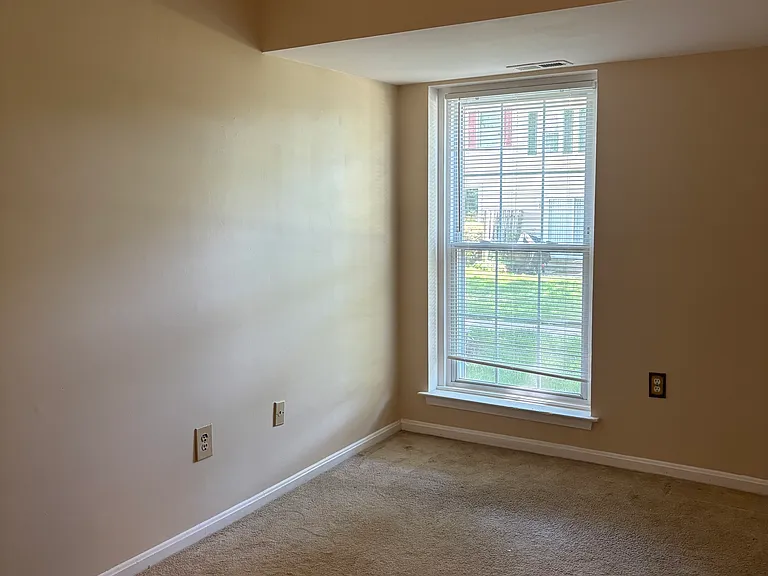 Second Bedroom/Office Space
Room Size - 12' x 9'2"
With 4' x 2' Closet Space
