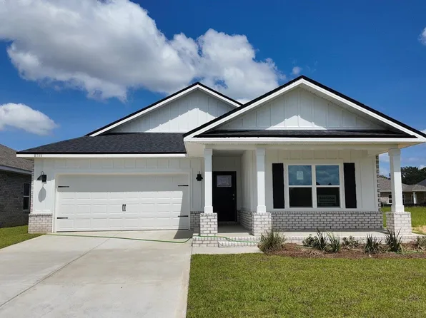 8166 Fir Tree Dr, Milton, FL 32583