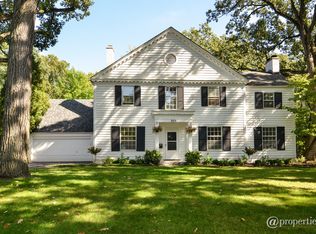 925 Skokie Ridge Dr, Glencoe, IL 60022