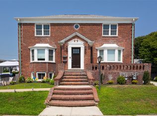 355 E Beech St, Long Beach, NY 11561