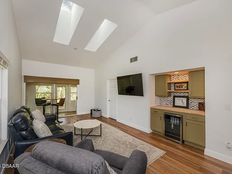 931 Meadow View Dr #A — Photo 34