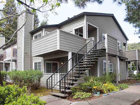 2nd image of 520 Canyon Oaks Dr APT B