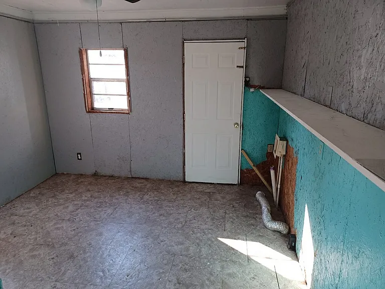 Laundry room view 1