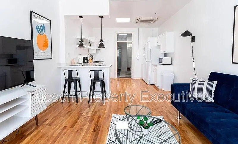 1 bed, 1.0 bath, 750 sqft, $1,550 — Photo 4