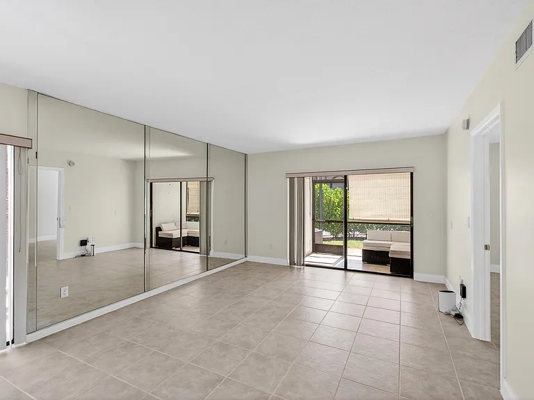 351 Club Cir #101 — Photo 14