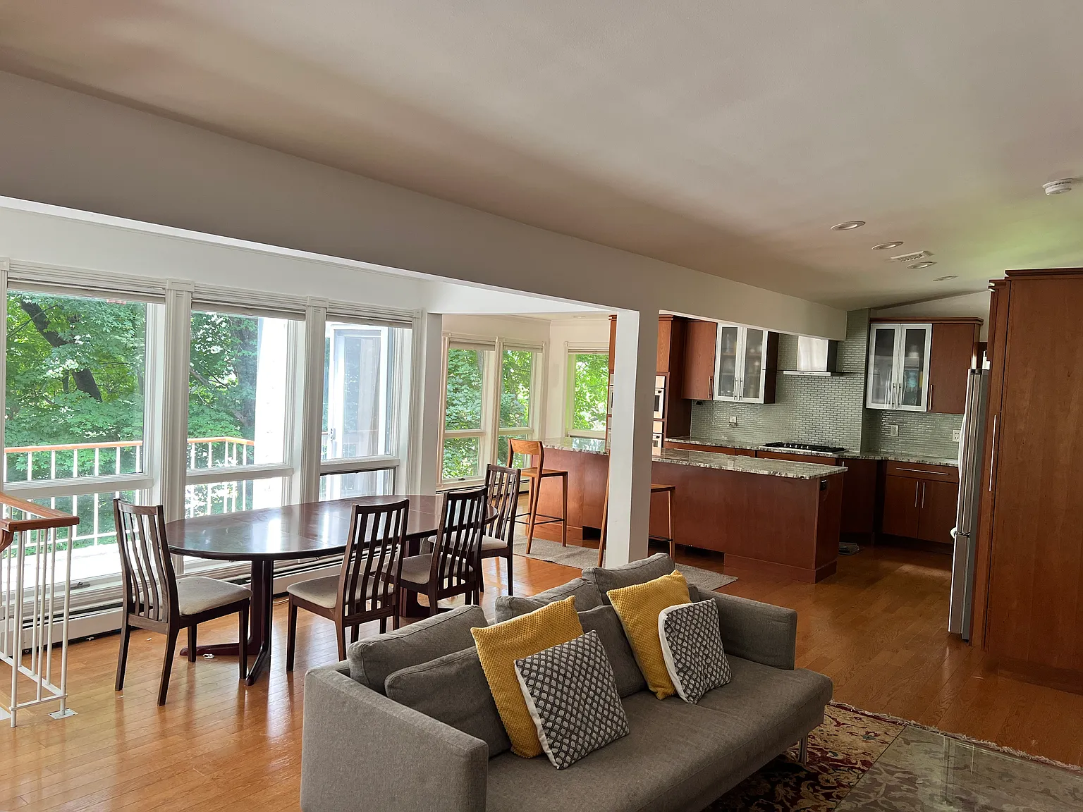 40 Highland Ave — Photo 3