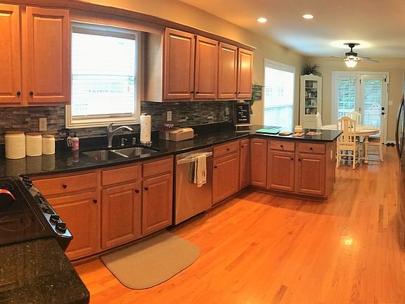 Tons of cabinet space