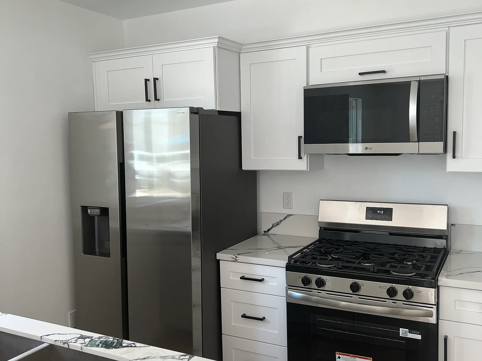 2 bed, 700 sqft, $2,599 — Photo 3