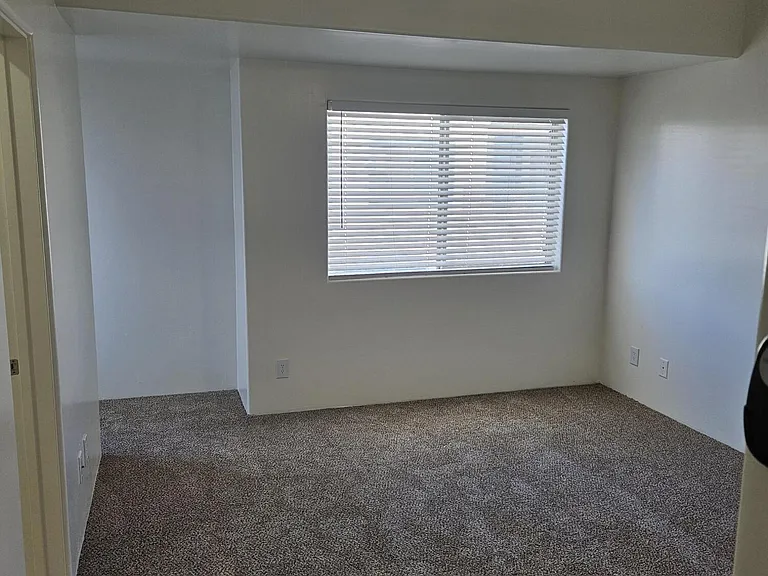 4113 N 22nd St #10A — Photo 24