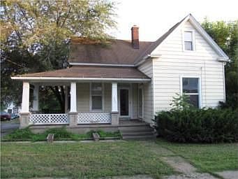 1st image of 325 W Franklin St