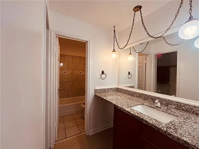 2209 Hampton Dr — Photo 12
