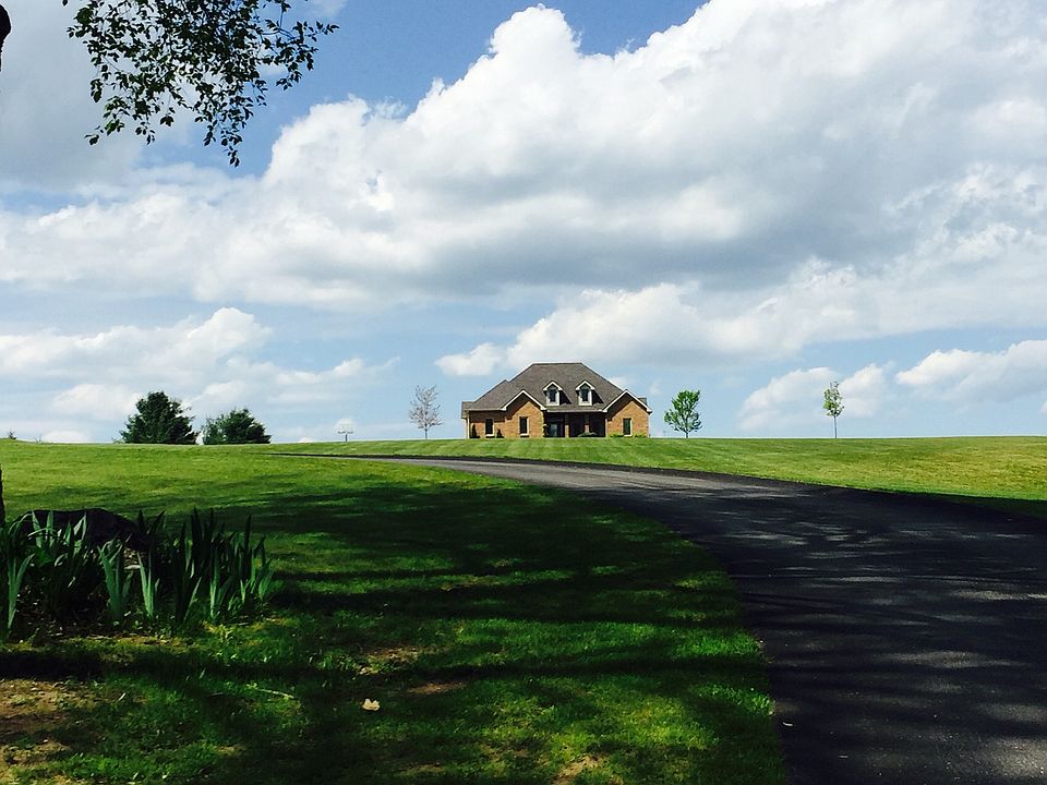 1st image of 19600 Golfview Dr