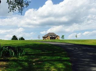 19600 Golfview Dr, Big Rapids, MI 49307
