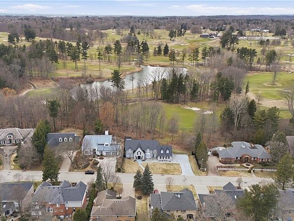 2nd image of 132 Chancery Dr