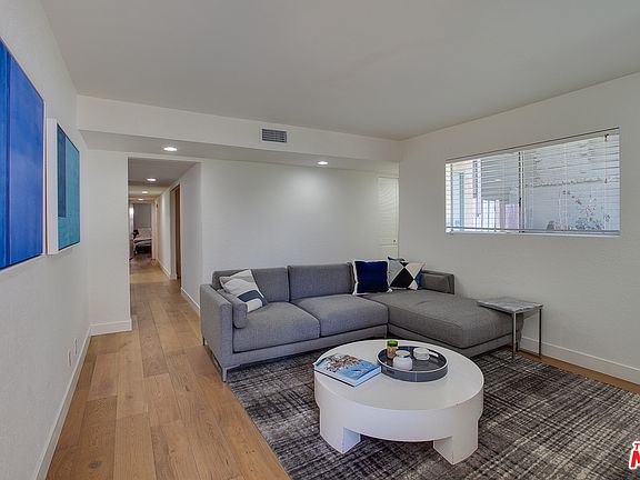 5th image of 31 Thornton Ave Unit 2