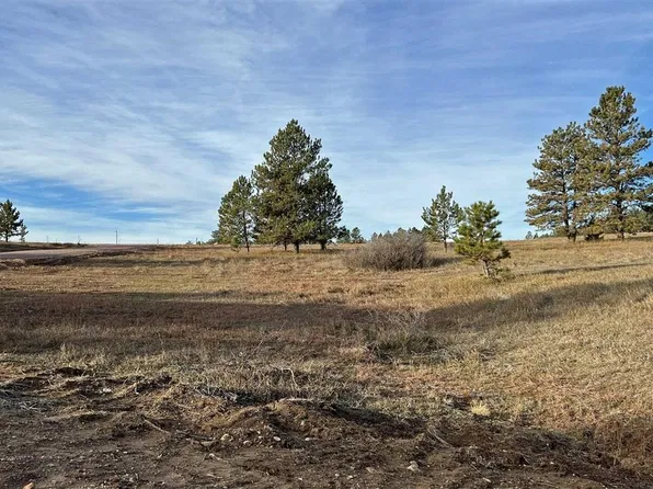 6 Westwind Dr, Hot Springs, SD 57747