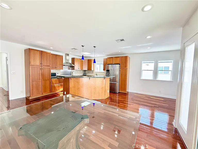5639 Natick Ave — Photo 7