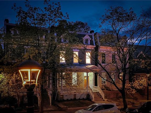 2nd image of 2721 W Grace St