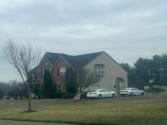 2nd image of 787 Chelsea Glenn Rd