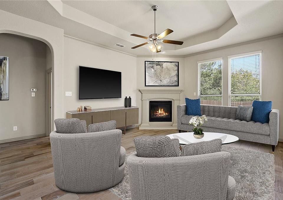 1st image of 3905 Cuddy Dr