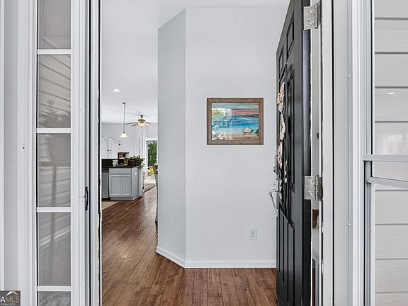 3rd image of 255 Cantle Dr