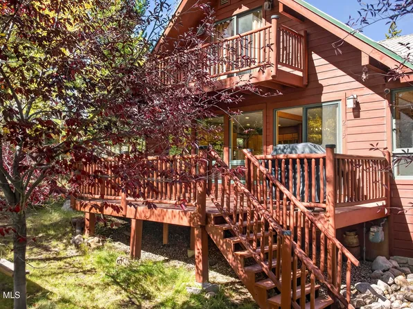 219 Beaver Rd / GCR 4948, Grand Lake, CO 80447