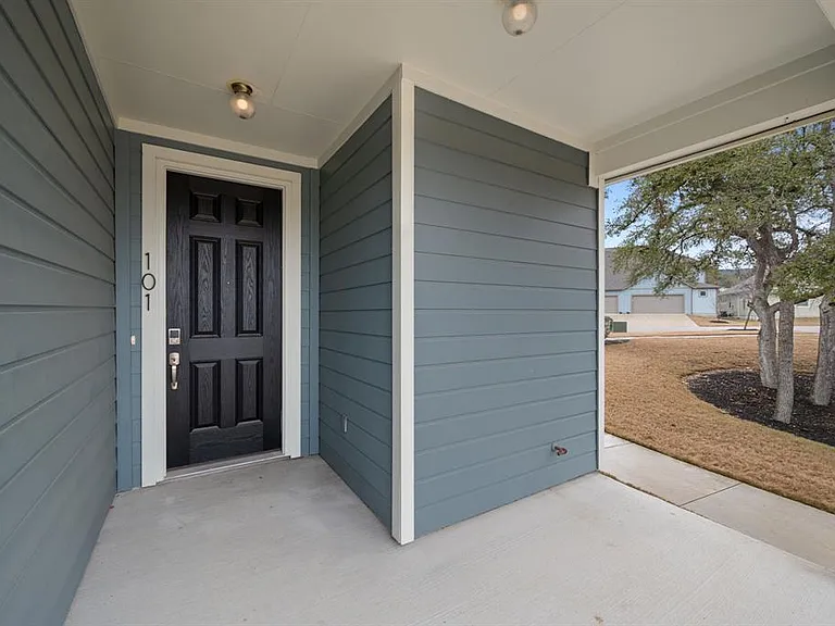 305 Bolivar Way #101 — Photo 4