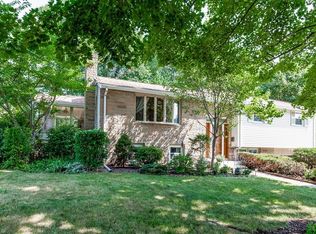 25 Morningside Dr, Norwood, MA 02062
