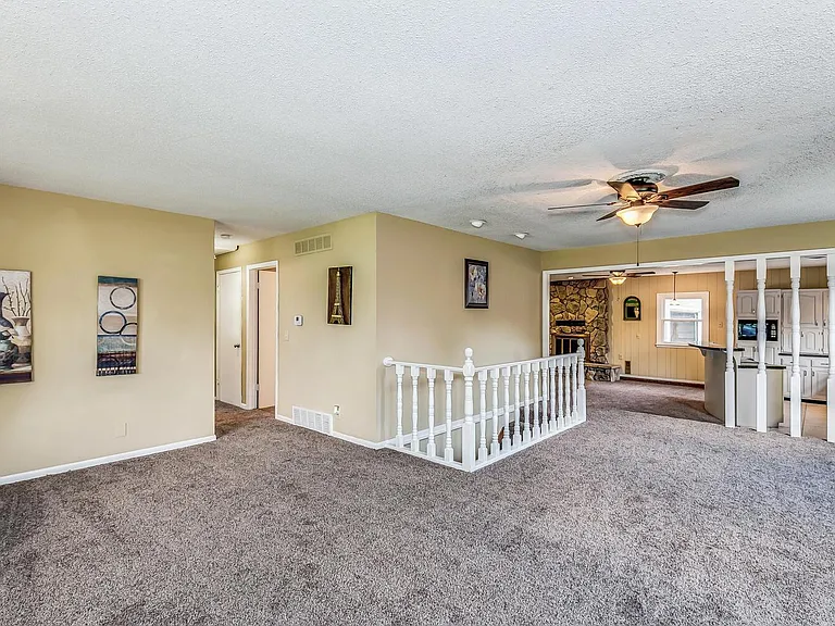 1845 N Sheridan St — Photo 10