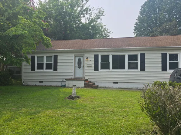 14 Eastmoreland Dr, Hampton, VA 23669