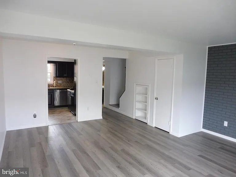1030C Margate Ct — Photo 2